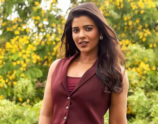Aishwarya Rajesh New Pics